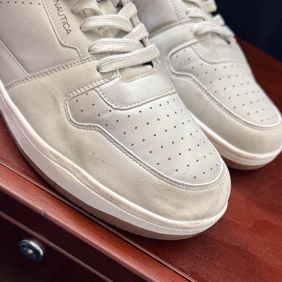 New Nautica men's light gray sneakers, size 13. - Picture 7 of 12